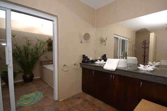 Villa Baan Tawan Chai